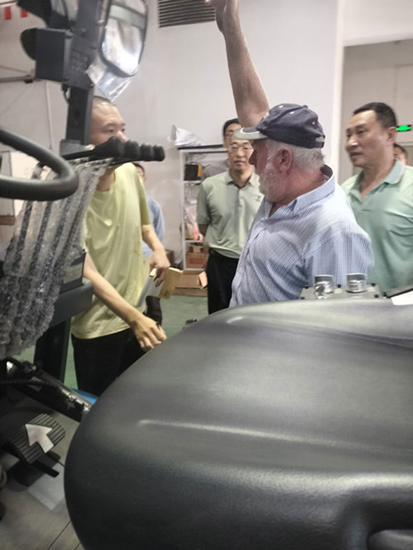 Two Bay Forks customer visit at the Bater facility, photo 8